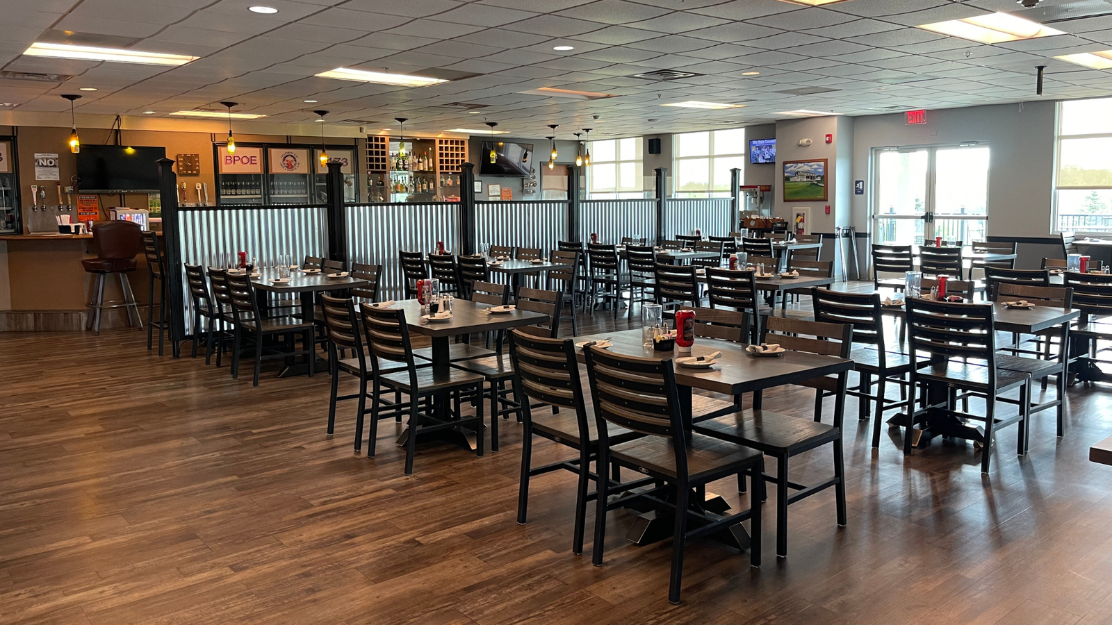 16X9 Restaurant Tables